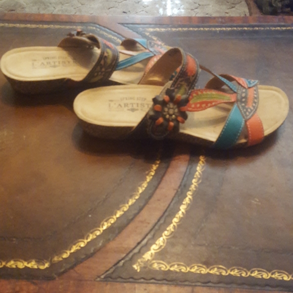 Spring Step Size 38, Olive Multi 
Floral embossed - Picture 3 of 8